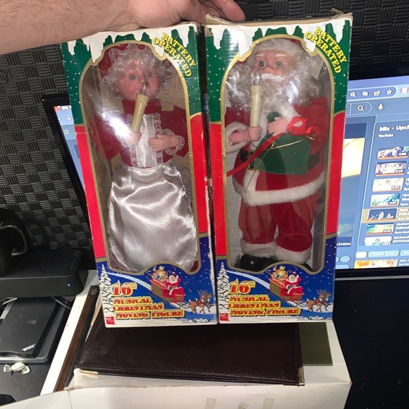 Vintage 16” Mr & Ms Claus by B&D Musical Moving Figures in Oem Boxes - Picture 13 of 13